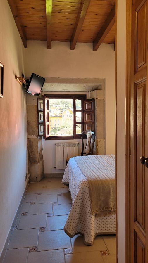 Casa Rural El Torrejon Arenas De Cabrales Ngoại thất bức ảnh