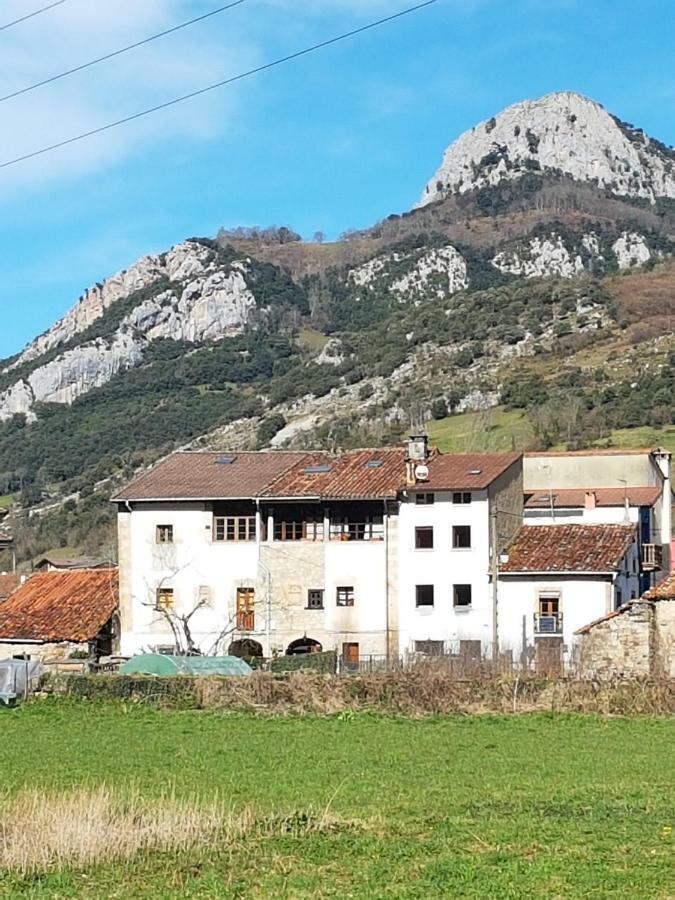 Casa Rural El Torrejon Arenas De Cabrales Ngoại thất bức ảnh